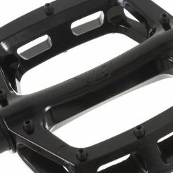 DMR V8 - Flat Platform Pedals