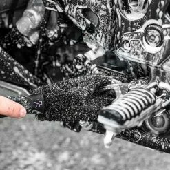 Muc Off Muc-Off - Two Prong Brush Accessories