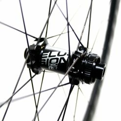 Premium Gifts Vittoria Elusion 42 Carbon Disc Wheels / Centerlock / Shimano / Bolt Through