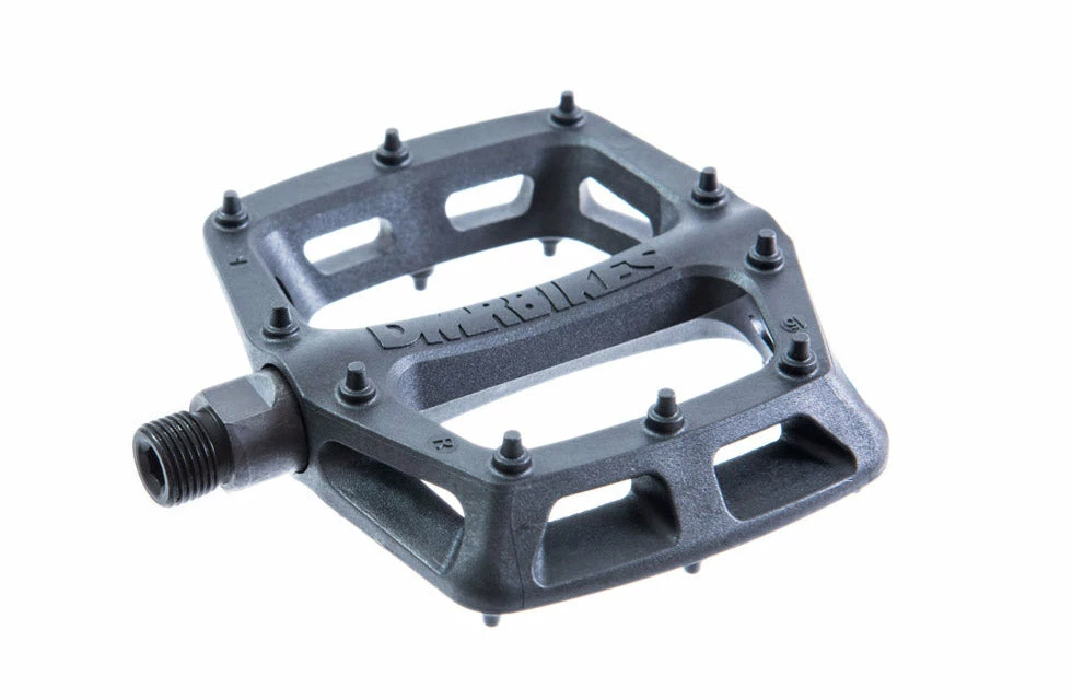 Best Pirce 🥰 DMR V6 - Plastic Flat / Flattie MTB Bike Pedals Freeride Drivetrain ❤️ 1 DMR V6 - Plastic Flat / Flattie MTB Bike Pedals Freeride Drivetrain
