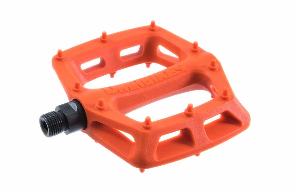 Best Pirce 🥰 DMR V6 - Plastic Flat / Flattie MTB Bike Pedals Freeride Drivetrain ❤️ 4 DMR V6 - Plastic Flat / Flattie MTB Bike Pedals Freeride Drivetrain