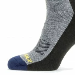 Clothing SealSkinz Solo QuickDry Knee Length Socks