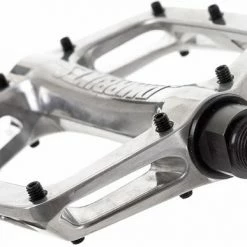 DMR V8 - Flat Platform Pedals